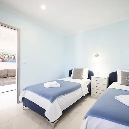 Apartment Apartments By The Sea Petrcane, Zadar - 3275 Petrcane